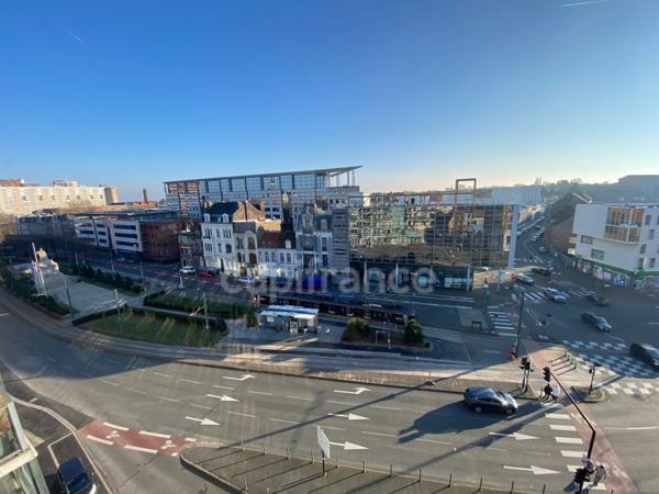 Appartement à vendre 5 pièces ROUBAIX (59) Centre-ville 131m², 2 chambres, possibilité (3), bureau, terrasse 65m², garage .