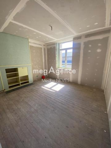 Immeuble à FREVENT, 62270 - 250m²