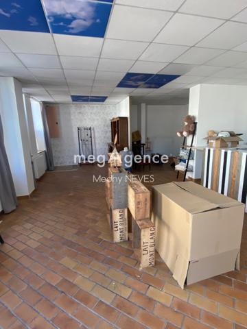 Immeuble à FREVENT, 62270 - 250m²