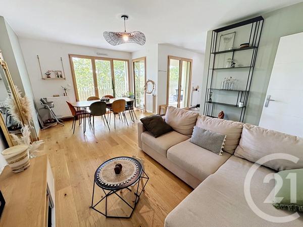 Appartement F3 à vendre  3 pièces - 60,20 m 2   LYON  - 69007