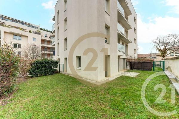 Appartement F3 à vendre  3 pièces - 60,20 m 2   LYON  - 69007