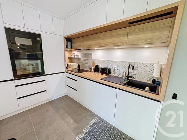 Appartement F3 à vendre  3 pièces - 60,20 m 2   LYON  - 69007