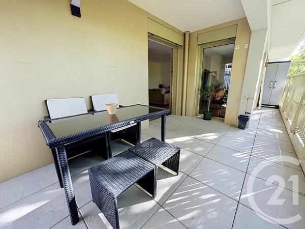 Appartement F3 à vendre  3 pièces - 60,20 m 2   LYON  - 69007