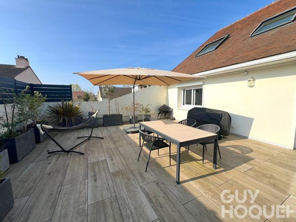 Maison Magny Les Hameaux 9 pièce(s) 261 m2
