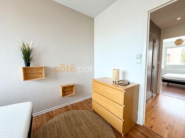 Location
                Appartement73,36 m² - 3 Pièces -
                    CLERMONT FERRAND (63000)