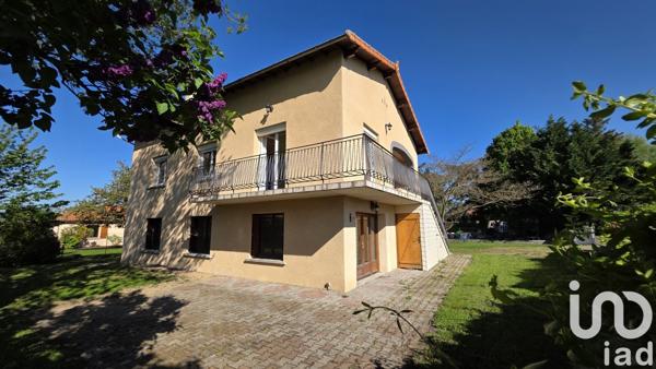 Maison 6 pièces de 150 m² à Saint-Beauzire (63360)