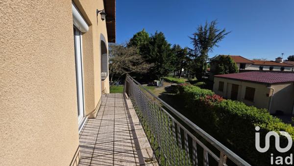 Maison 6 pièces de 150 m² à Saint-Beauzire (63360)