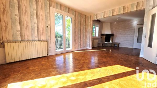 Maison 6 pièces de 150 m² à Saint-Beauzire (63360)