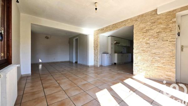 Maison 6 pièces de 150 m² à Saint-Beauzire (63360)