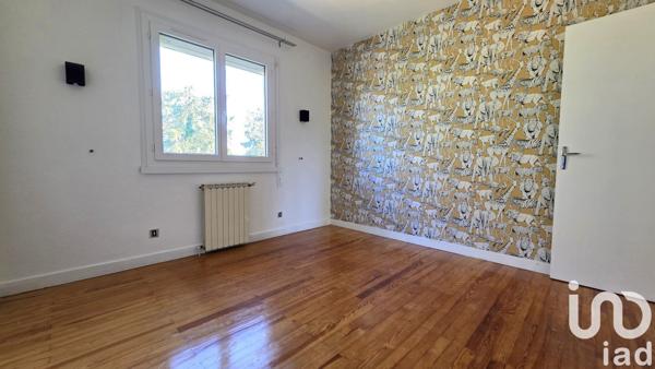 Maison 6 pièces de 150 m² à Saint-Beauzire (63360)