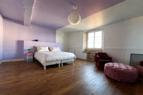 Maison 175 000 € Confolens 10 p 353,1 m² DPE E