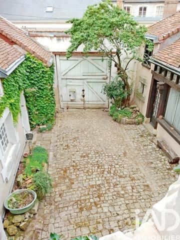 Maison à vendre 10 pièces 206 m² Levroux