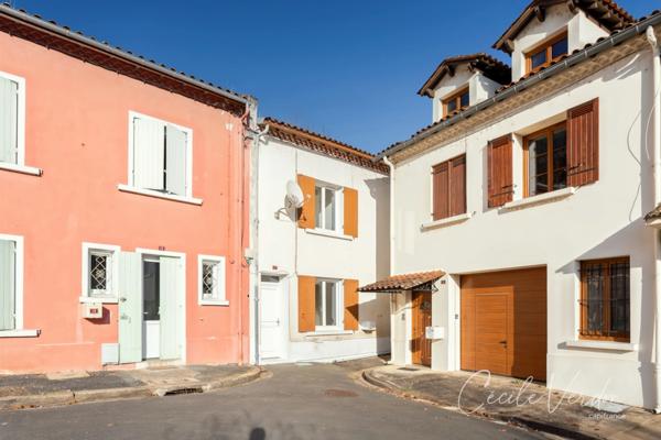 Maison à vendre 4 pièces- 3 chambres 77 m2 avec jardin et grotte à MOULEYDIER (24)