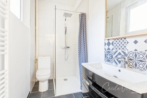 Maison à vendre 4 pièces- 3 chambres 77 m2 avec jardin et grotte à MOULEYDIER (24)