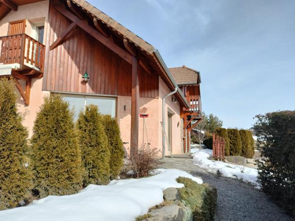 Maison de 149m² sur 2 niveaux avec garage sur 591m² de terrain