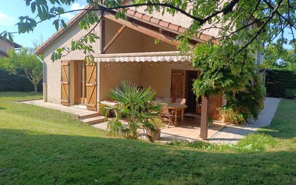 Maison à vendre    7 pièces •  Saint-Genis-Laval