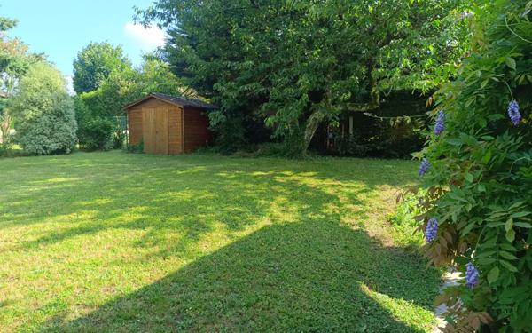 Maison à vendre    7 pièces •  Saint-Genis-Laval