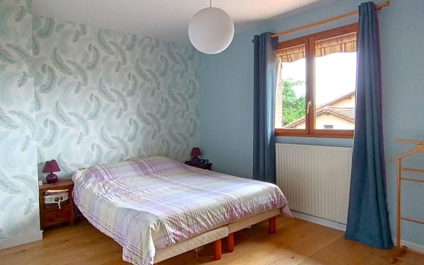 Maison à vendre    7 pièces •  Saint-Genis-Laval