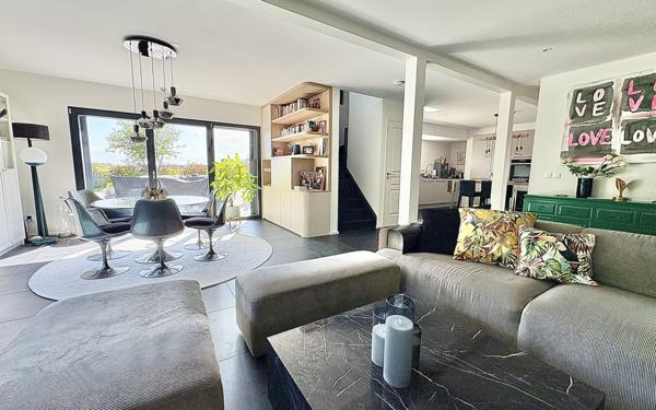 Maison à vendre    4 pièces • 124,24 m2 Divonne-les-Bains