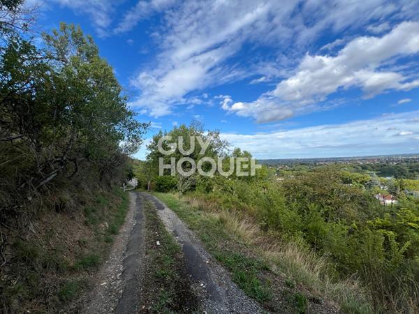 Maison 6 pièces + Maison 2 pièces indépendante.