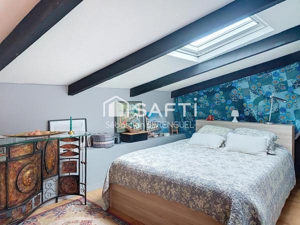 Mèze hyper centre maison rénovée.