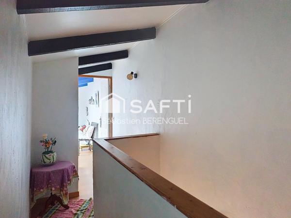 Mèze hyper centre maison rénovée.