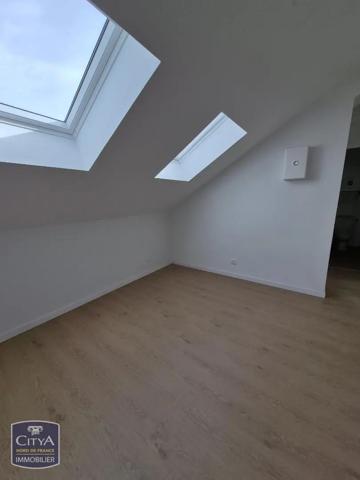 Appartement à louer 4 pièces 37.5m² Liévin (62800)