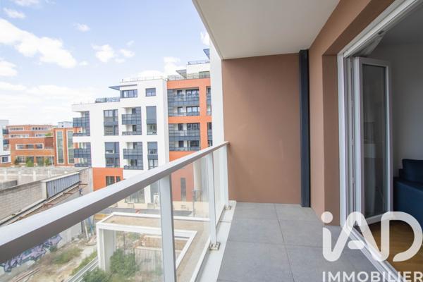 Location appartement 3 pièces 54 m² Romainville