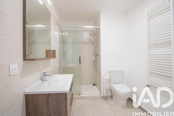 Location appartement 3 pièces 54 m² Romainville