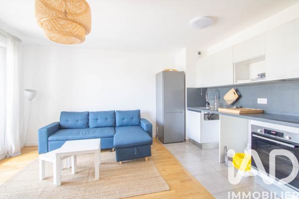 Location appartement 3 pièces 54 m² Romainville