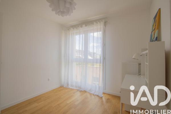 Location appartement 3 pièces 54 m² Romainville