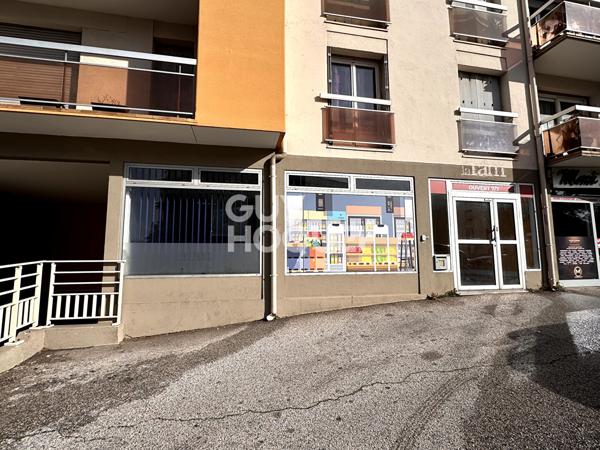 Murs de Bureaux - Local commercial avec vitrine, 160 m² avec parkings - A vendre à Perpignan (66000) Quartier La Lunette