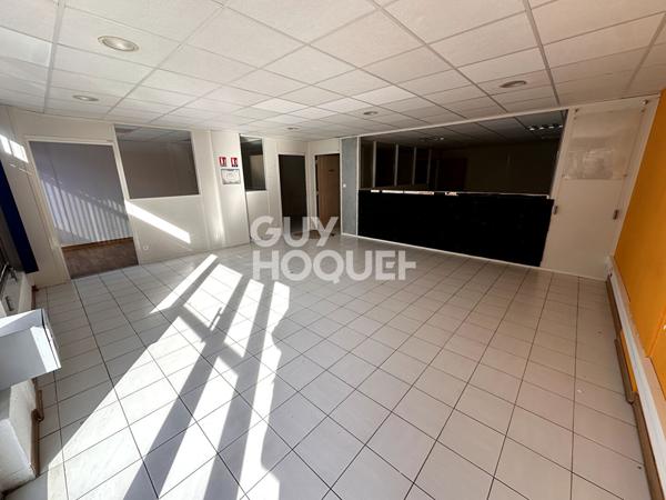 Murs de Bureaux - Local commercial avec vitrine, 160 m² avec parkings - A vendre à Perpignan (66000) Quartier La Lunette