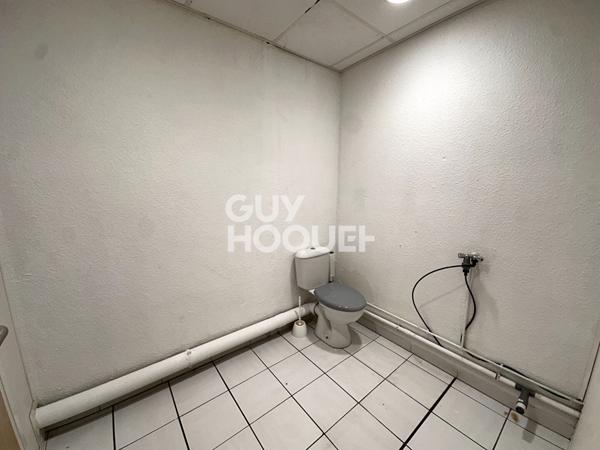 Murs de Bureaux - Local commercial avec vitrine, 160 m² avec parkings - A vendre à Perpignan (66000) Quartier La Lunette