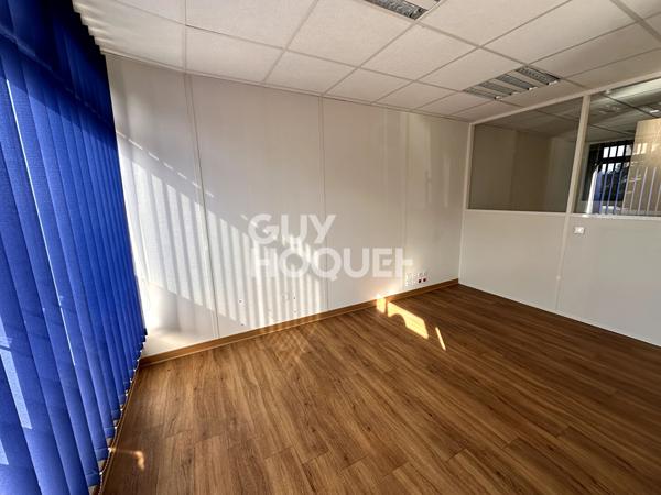 Murs de Bureaux - Local commercial avec vitrine, 160 m² avec parkings - A vendre à Perpignan (66000) Quartier La Lunette