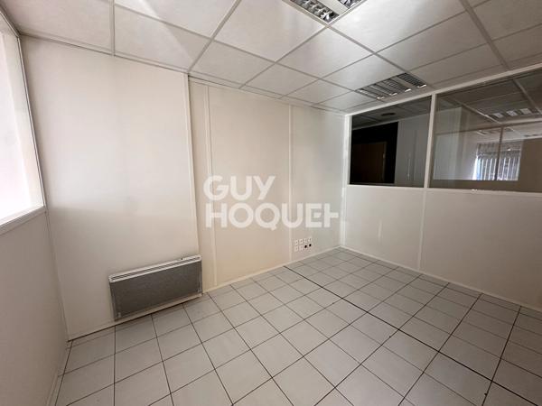Murs de Bureaux - Local commercial avec vitrine, 160 m² avec parkings - A vendre à Perpignan (66000) Quartier La Lunette