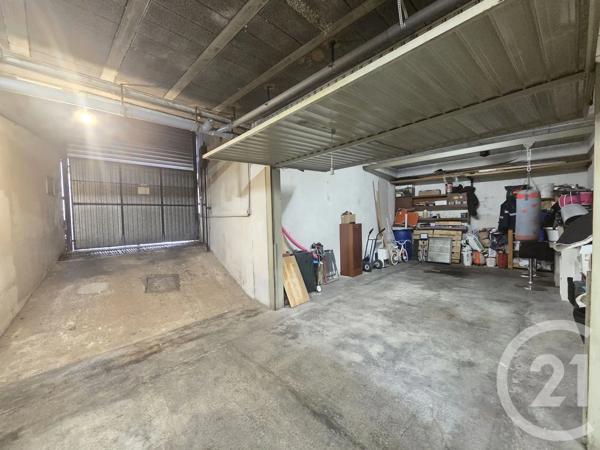 Appartement T3 à vendre  3 pièces - 64,88 m 2   TOULON  - 83
