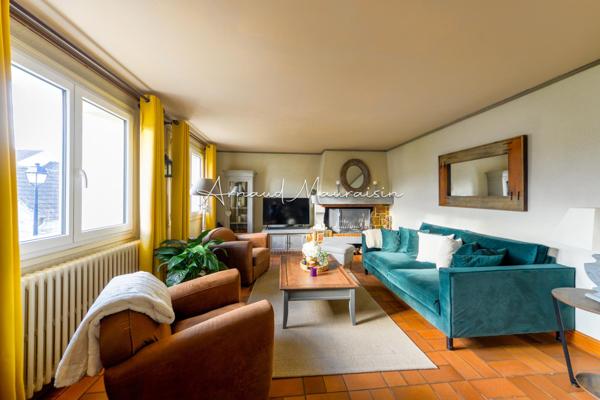 Duplex indépendant avec grande terrasse privative