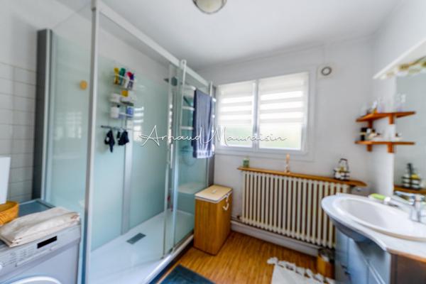 Duplex indépendant avec grande terrasse privative