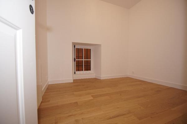 POITIERS PLATEAU, Appartement T4 de 91.50 m² avec 2 emplacements de parking