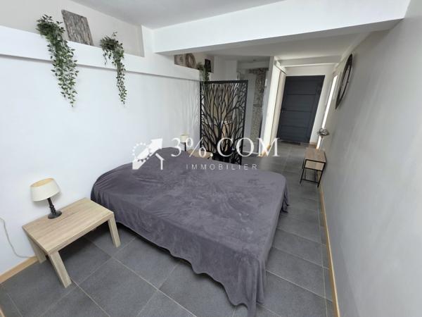 Villa 5 pièce(s) 4 chambre(s) 222 m²