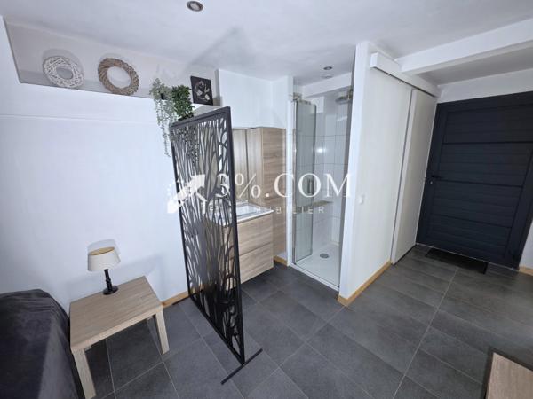 Villa 5 pièce(s) 4 chambre(s) 222 m²