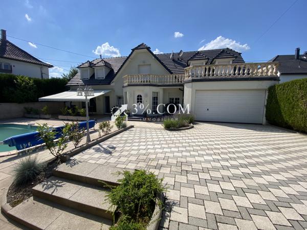 Maison 7 pièce(s) 4 chambre(s) 203 m²