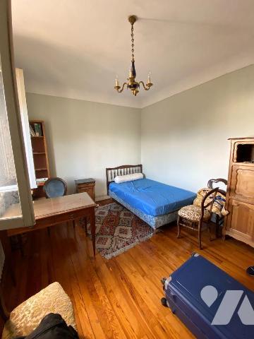 BORDEAUX SAINT GENES
Située rue de Pessac cette magnifique demeure bourgeoise avec éléments d'...