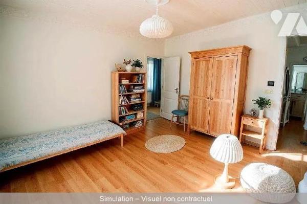 BORDEAUX SAINT GENES
Située rue de Pessac cette magnifique demeure bourgeoise avec éléments d'...