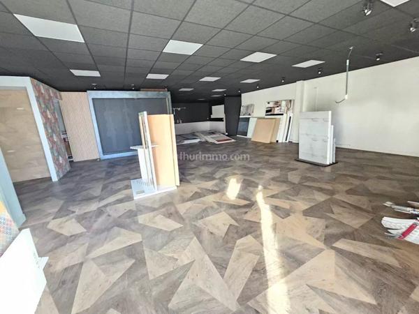 Vente Local commercial 400 m2 à Guingamp