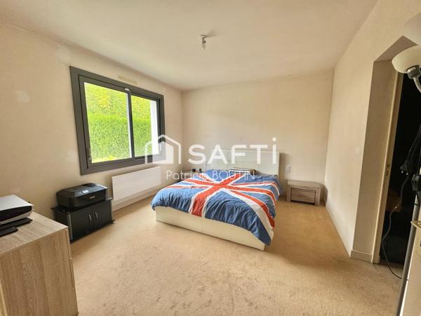 PAVILLON 4 CHAMBRES DONT UNE SUITE PARENTALE ET GARAGE A NIORT