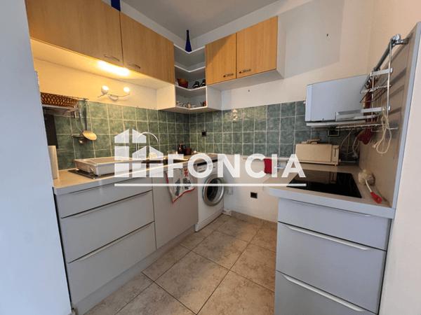 Location Appartement 2 pièces 47.31 m² - AVENUE DU 08 MAI 1945 Hyeres 83400