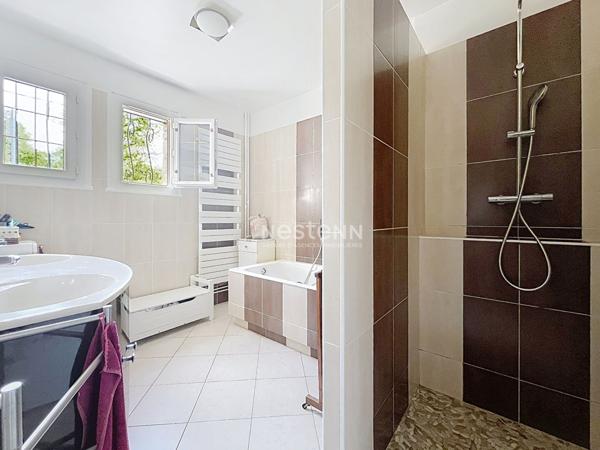 TRES BELLE NEO-BRETONNE À 300 m DU PORT DU BELON - 4 CHAMBRES - MOELAN SUR MER