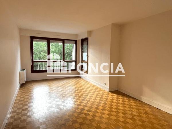 À vendre Appartement 4 pièces 80.77 m² - Versailles 78000